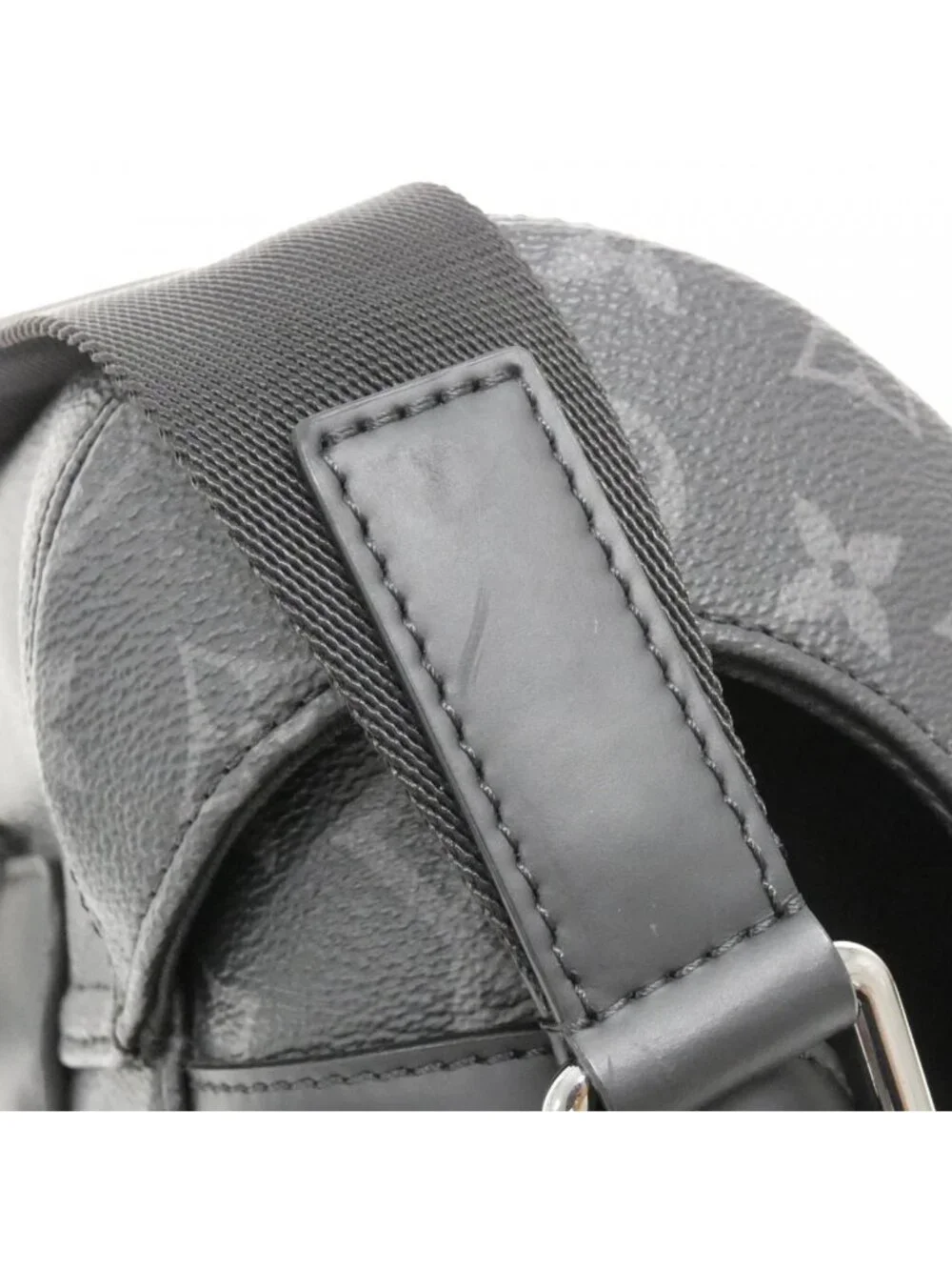 Louis Vuitton Monogram Eclipse Messenger Voyage MM Shoulder